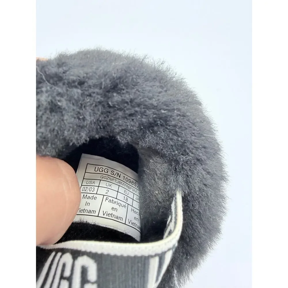 UGG Baby Girl Fluff Yeah Black Slides Pink First Steps Size 0-6 6-9 Month